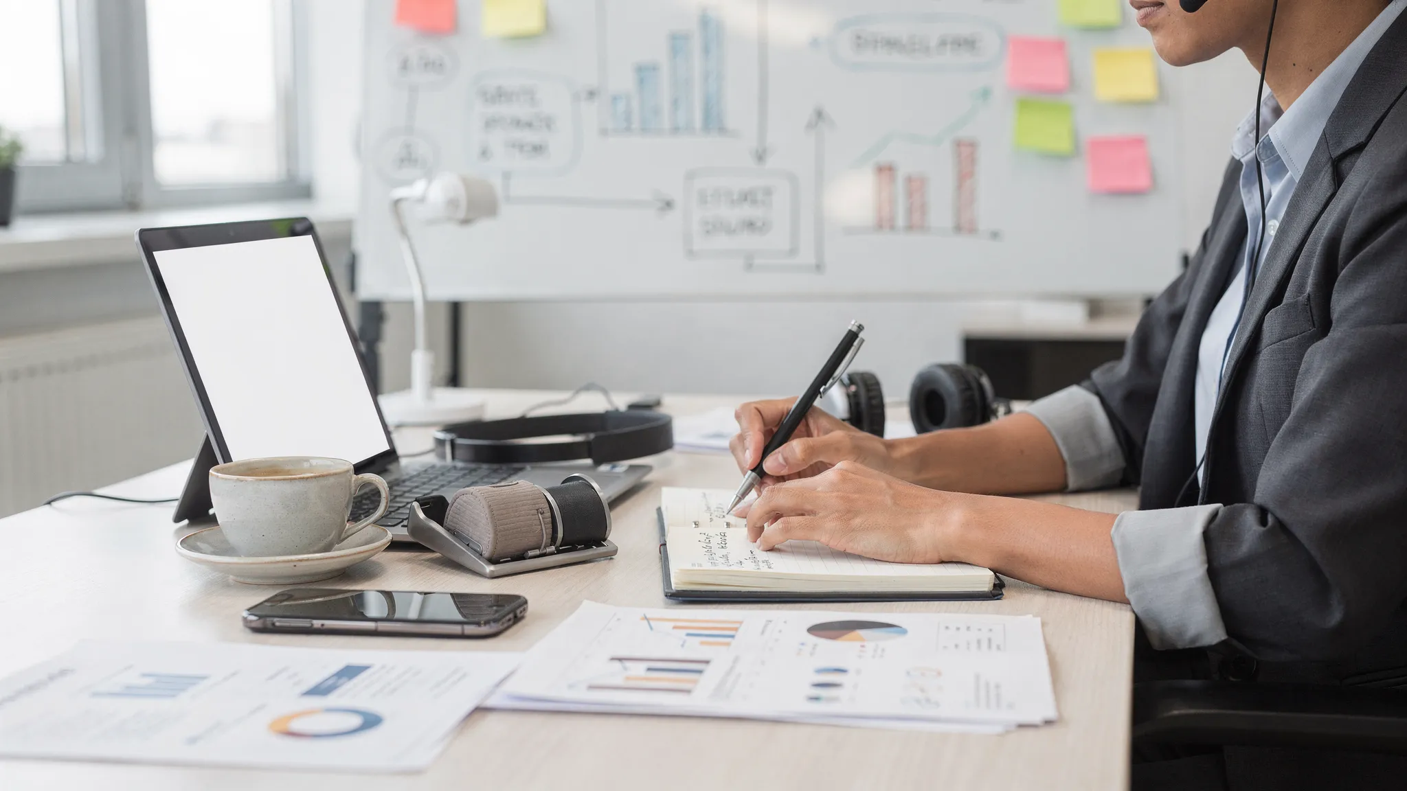 AI Virtual Assistant for Sales Reps: Daily Workflow Playbook